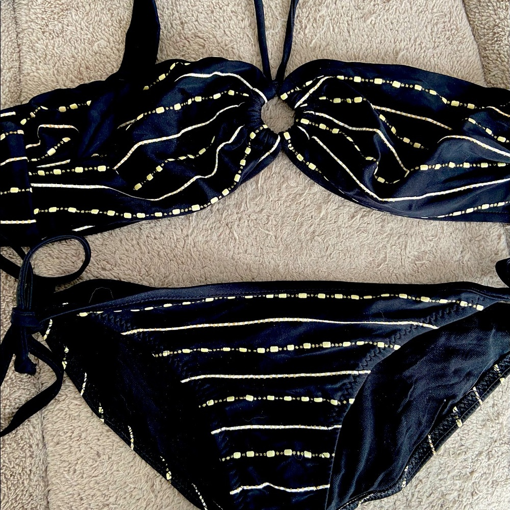Beautiful Bandeau bikini.  Gold and black.